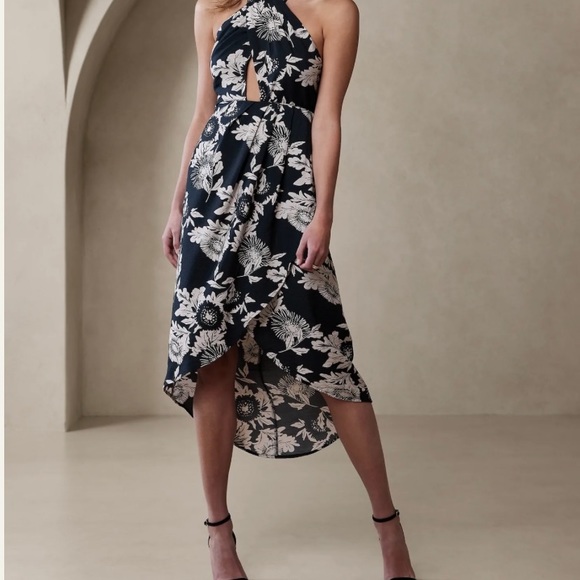 NWT Banana Republic HALTER MAXI DRESS  Color: New Eclipse Coal size 10 - Picture 2 of 6